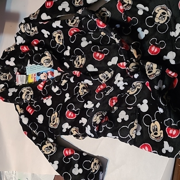 Mickey Mouse Kids Bathrobe NWT - Picture 1 of 8